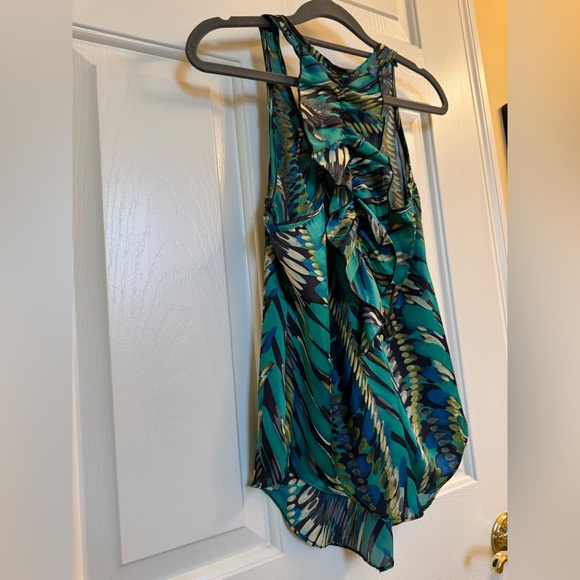 Girl Talk Colorful Top with Ruffle Detail in Back, Size Small - Picture 13 of 13